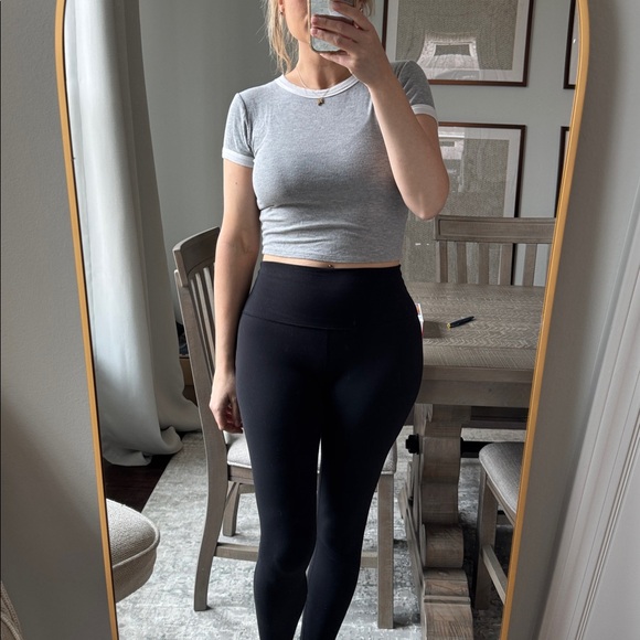 Casual Crop White Trim Sleeve Gray Ribbed Women's Top - Picture 5 of 10